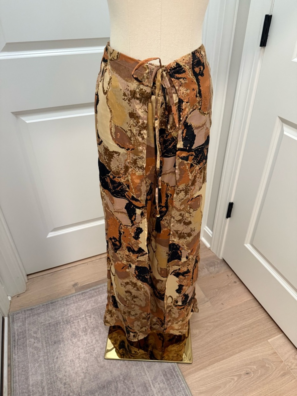 Women’s Brown Abstract Print Wrap Pants